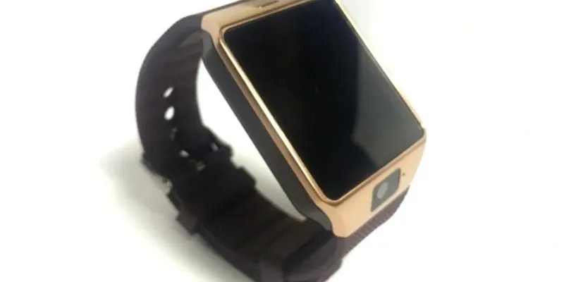 Mở hộp đồng hồ thông minh Inwatch C